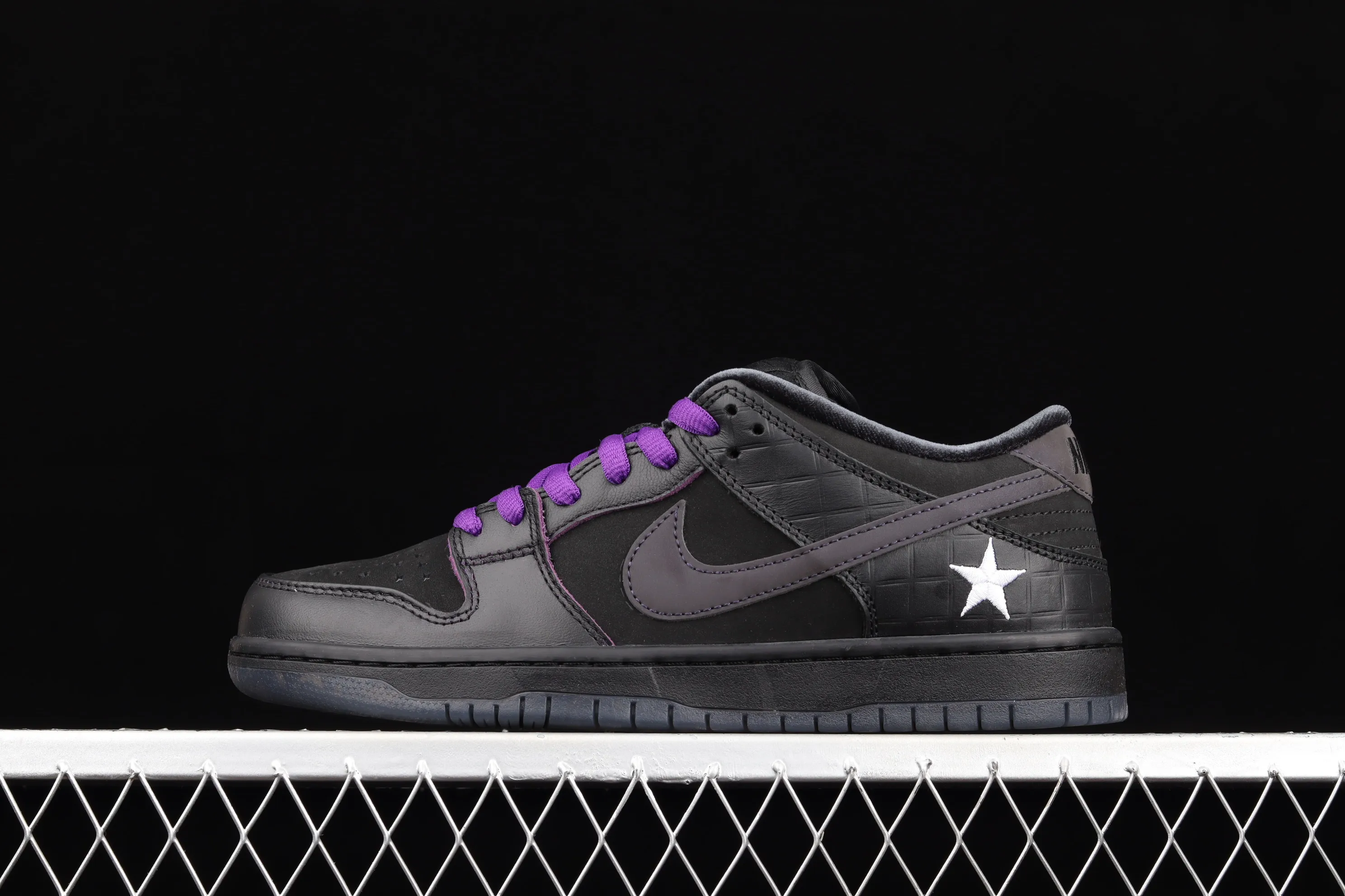 All categories Nk SB Dunk series Nk SB Dunk Low low-top sneakers Familia x Nk SB Dunk Low joint model Gypsophila Dunk series retro low-top casual sports skateboard shoes DJ1159-001